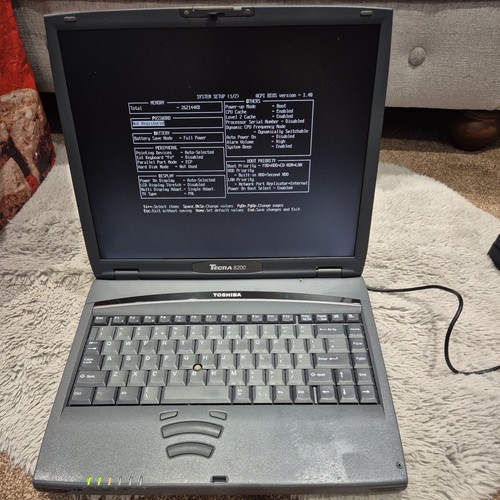Toshiba tecra 8200 computer - 8200,